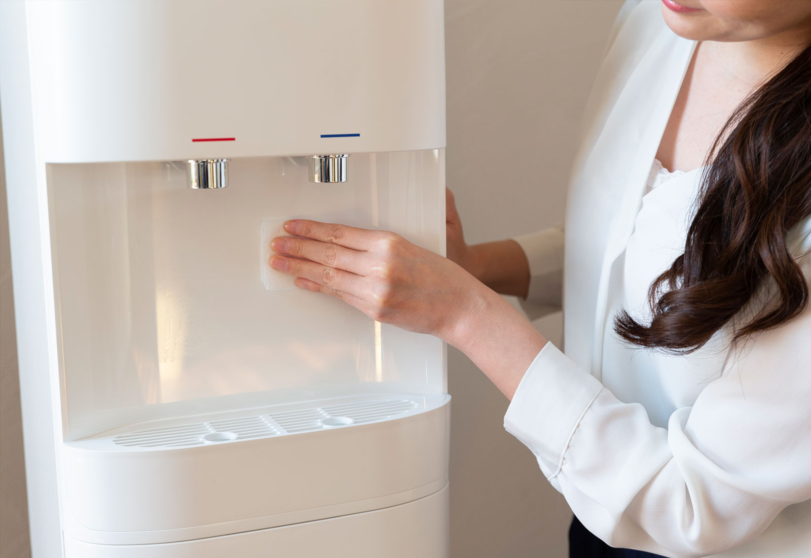 自分でできるウォーターサーバーのメンテナンス方法、給水口